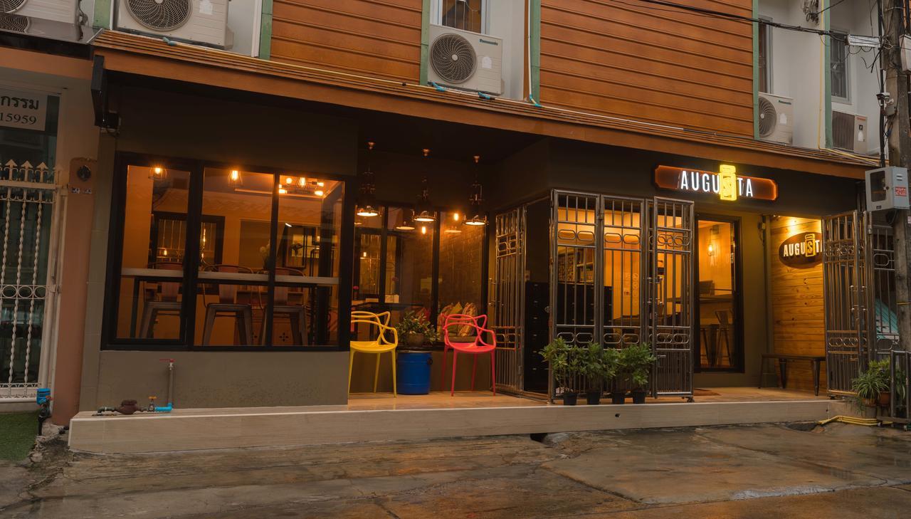 Ostello Augusta Bangkok Esterno foto
